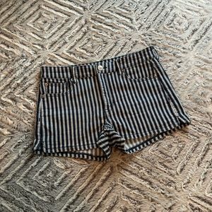 AE American Eagle Ne(x)t Level Stretch shorty shorts women 10 striped beachy